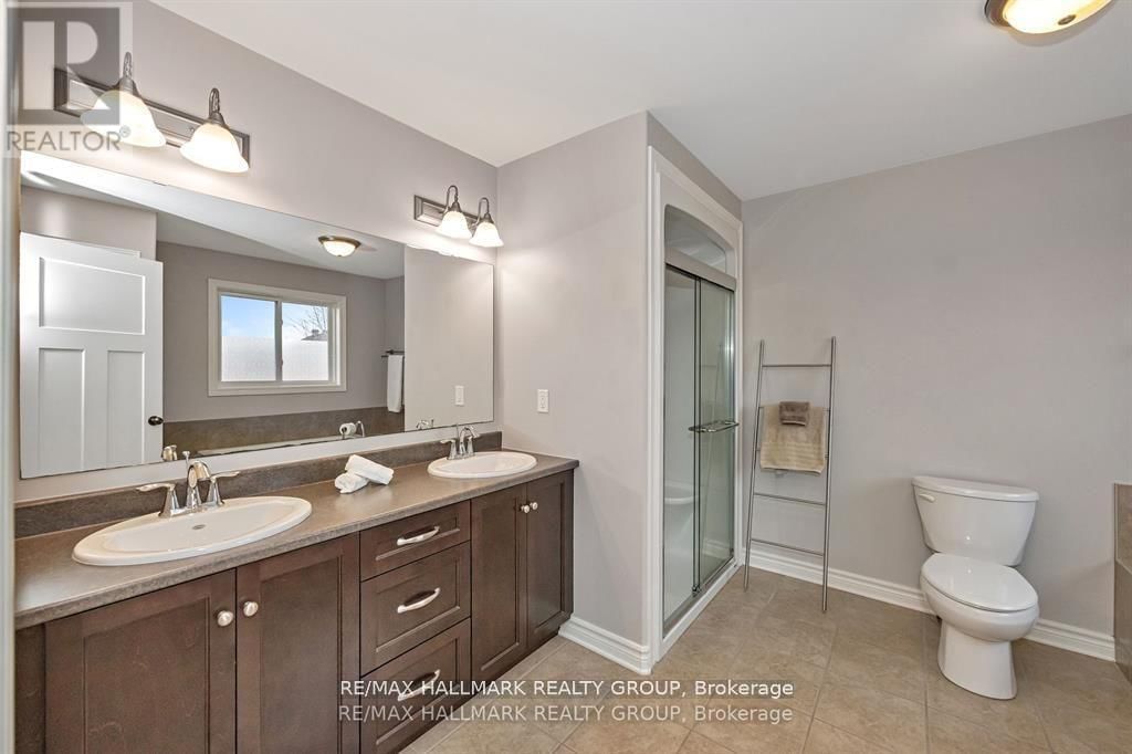 611 LAROQUE STREET Image 26
