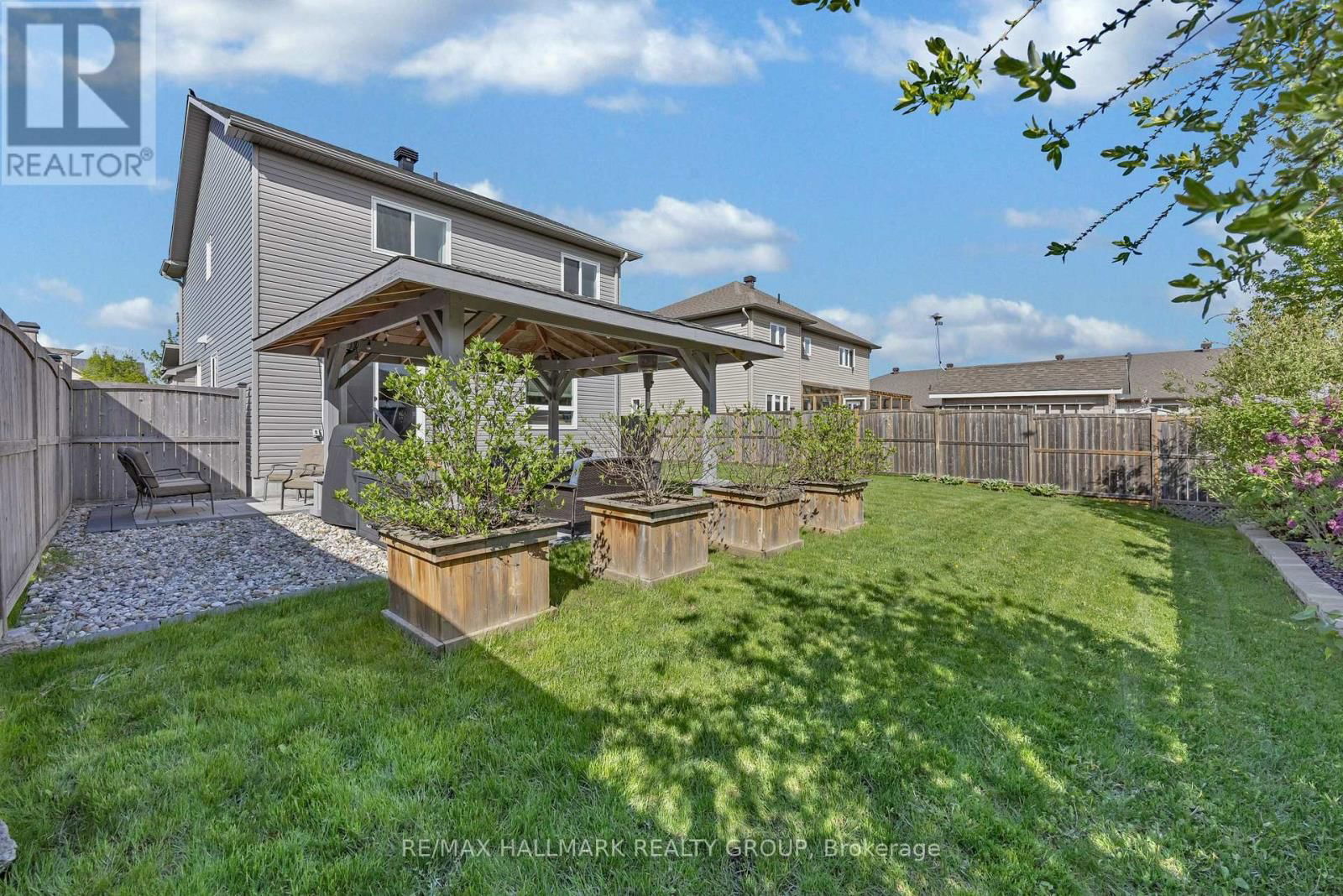 611 LAROQUE STREET Image 42