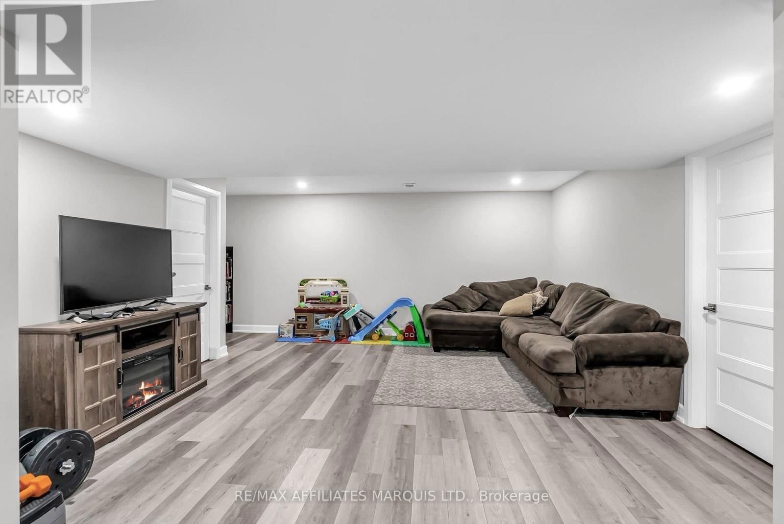 2280 CREWSON COURT Image 11