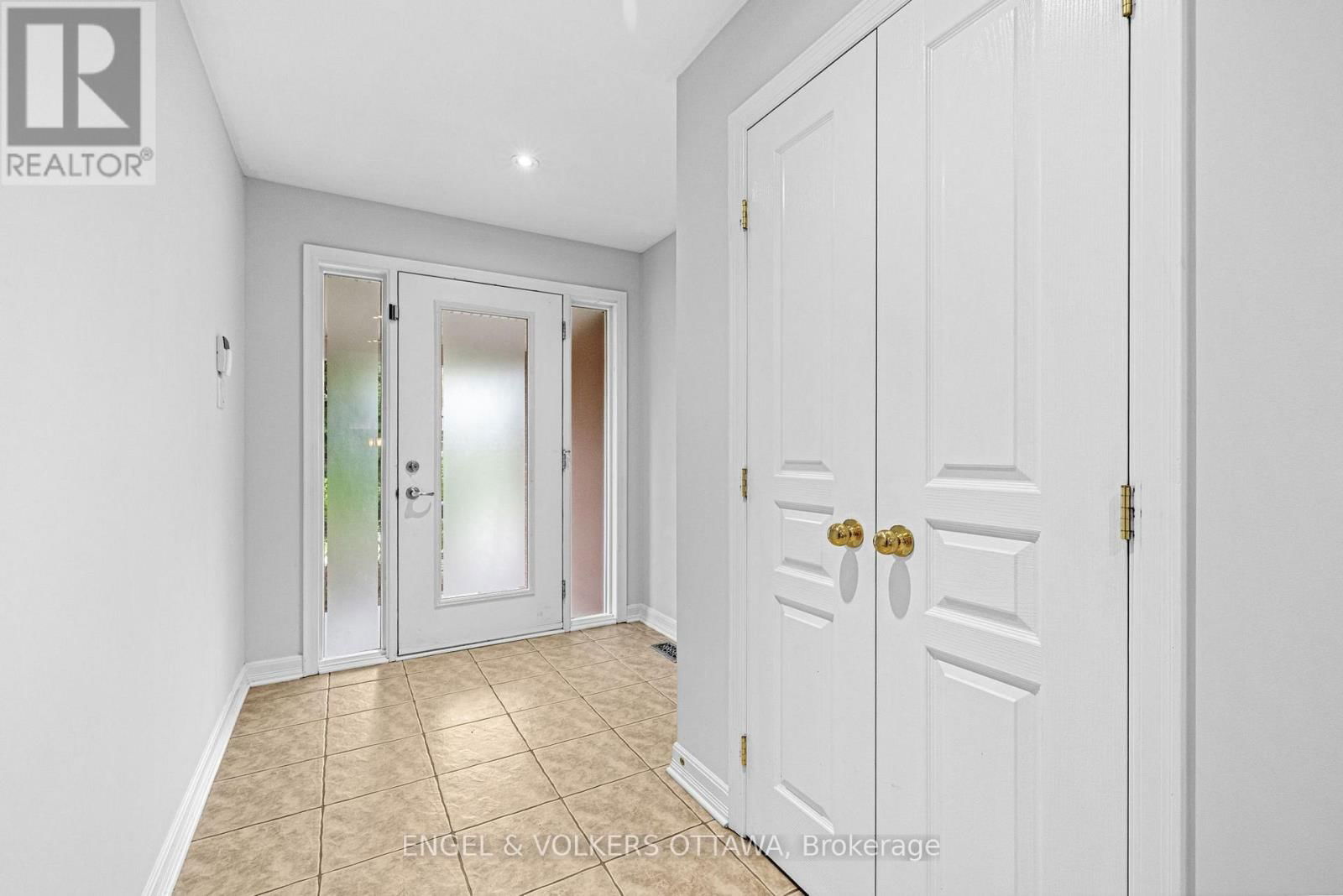 2368 VIRGINIA DRIVE Image 4