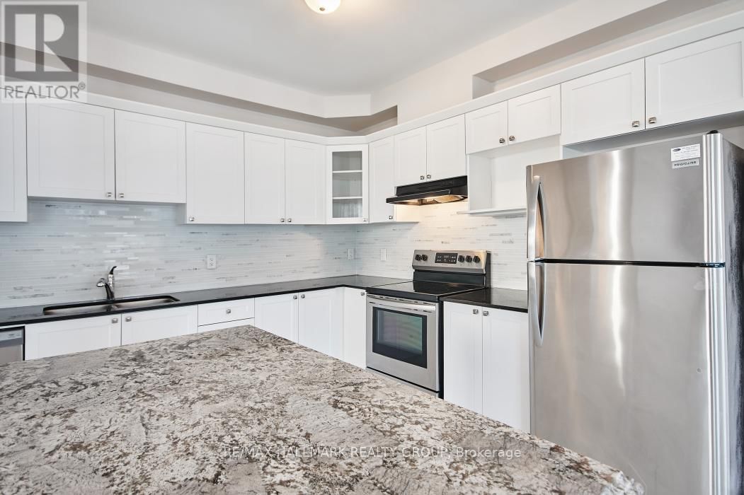221 MERAK WAY Image 11