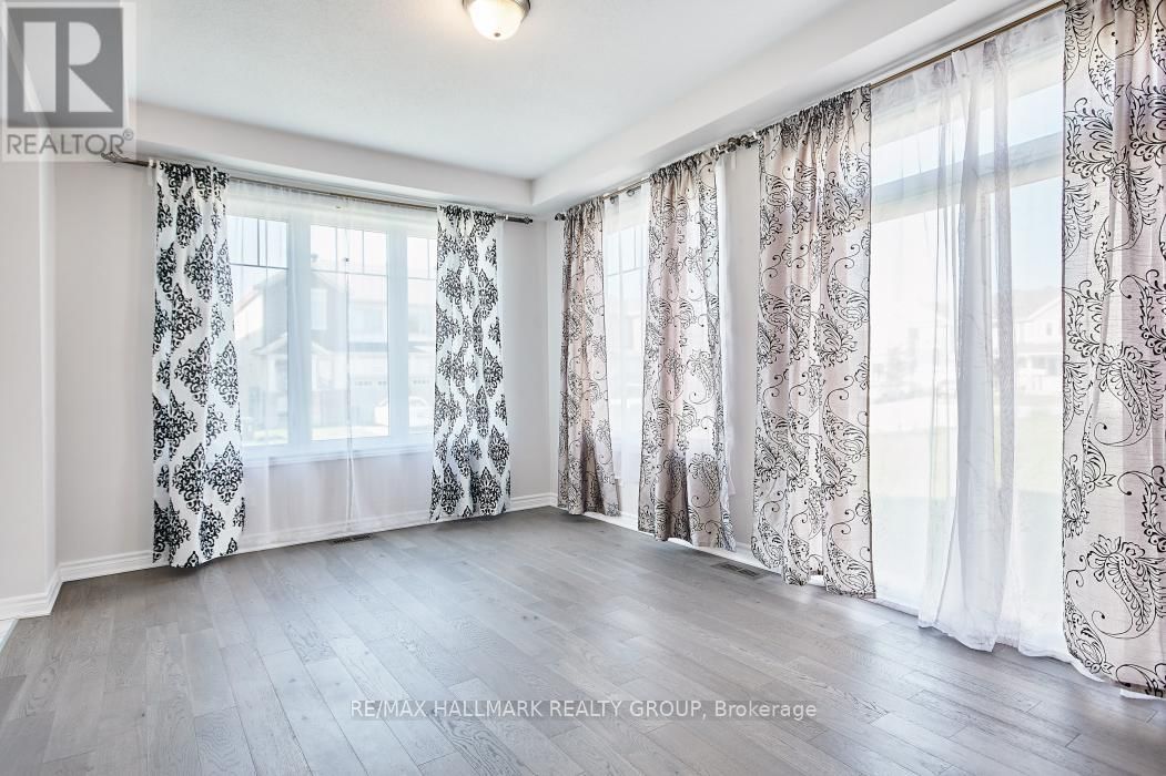 221 MERAK WAY Image 16