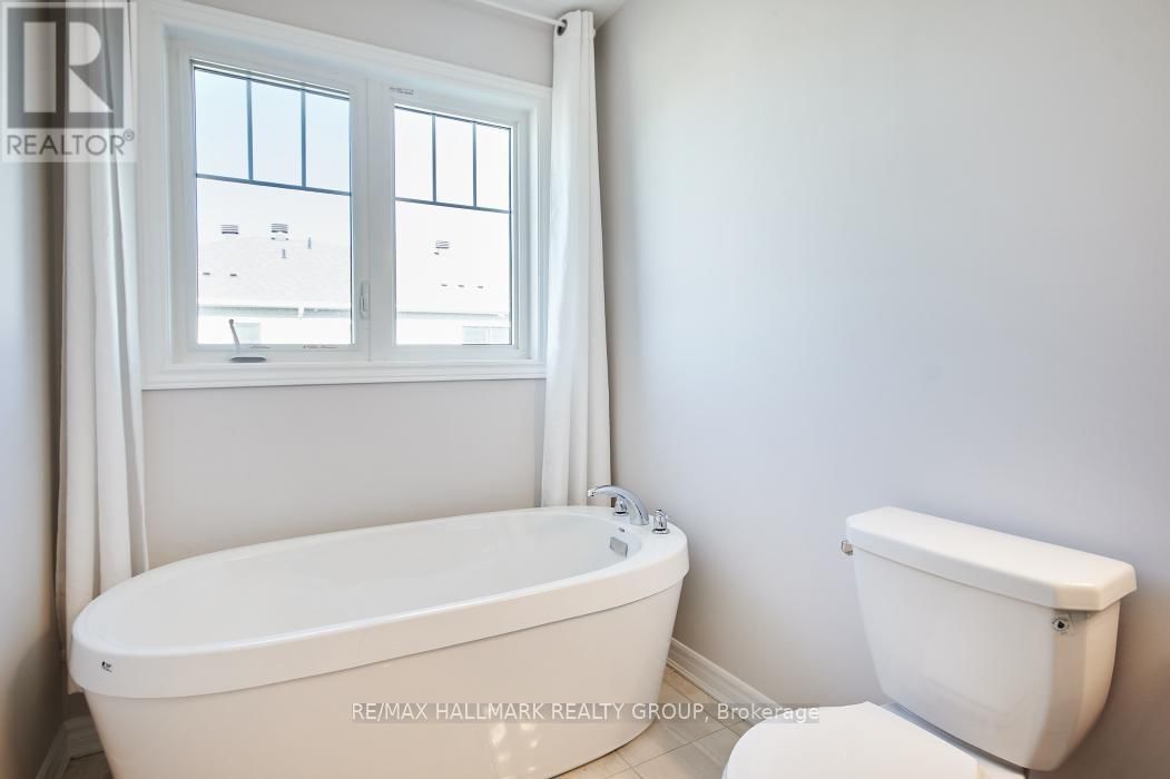221 MERAK WAY Image 23