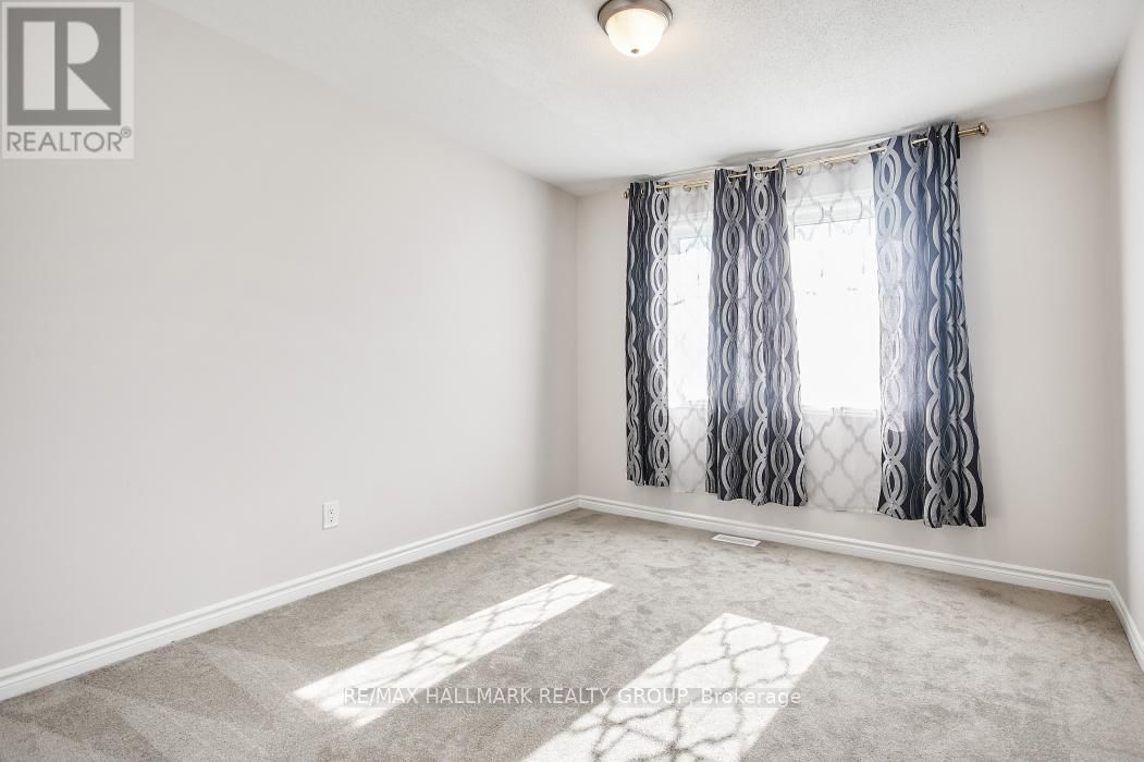 221 MERAK WAY Image 28