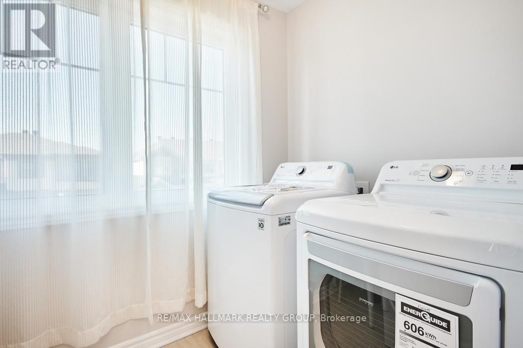 221 MERAK WAY Image 31