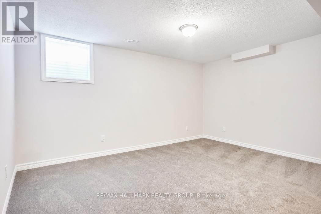 221 MERAK WAY Image 33