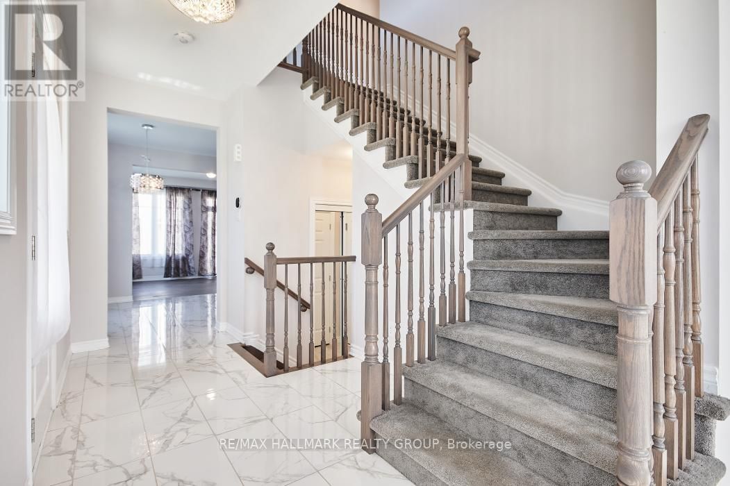 221 MERAK WAY Image 7