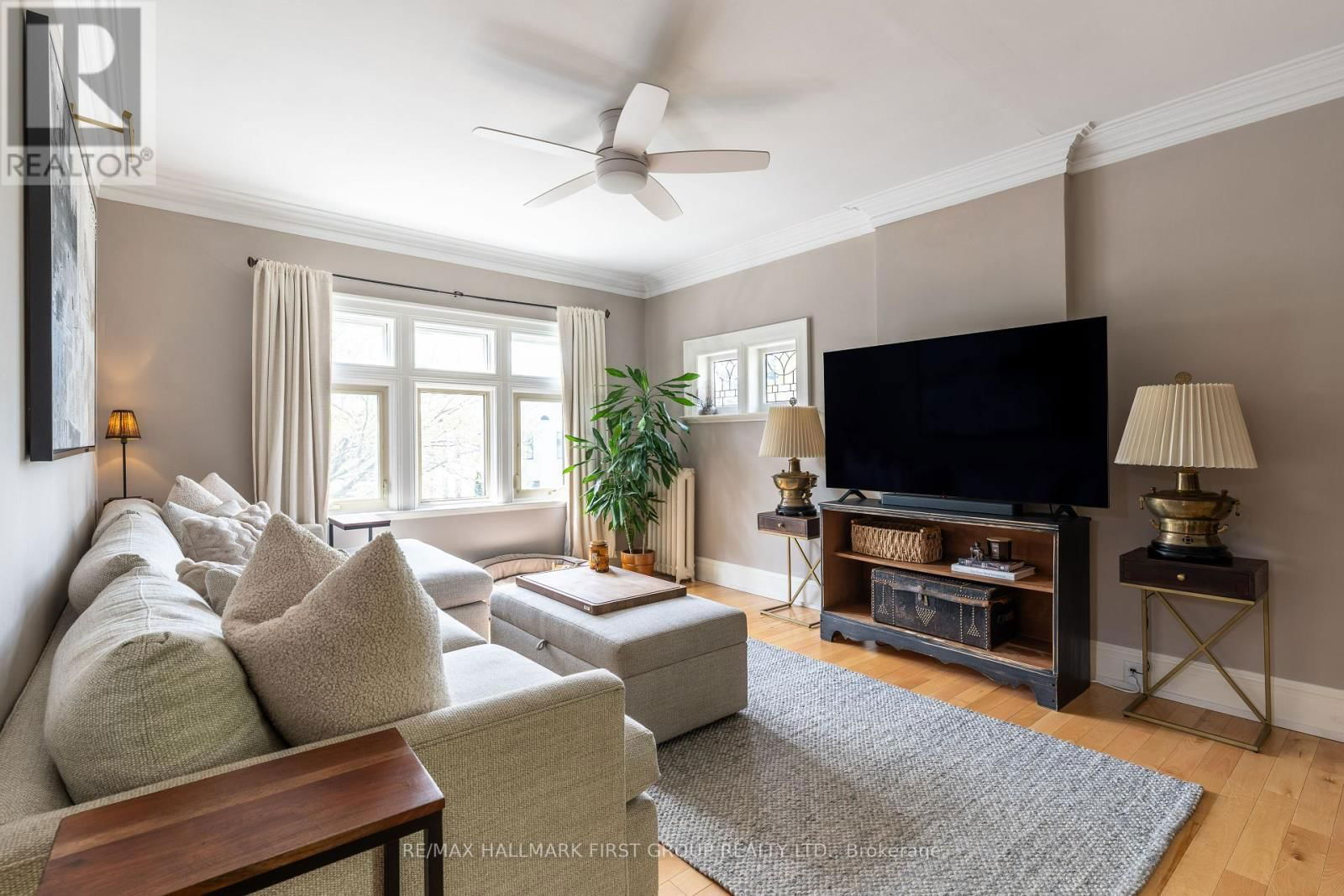 174 KING STREET WEST Image 26