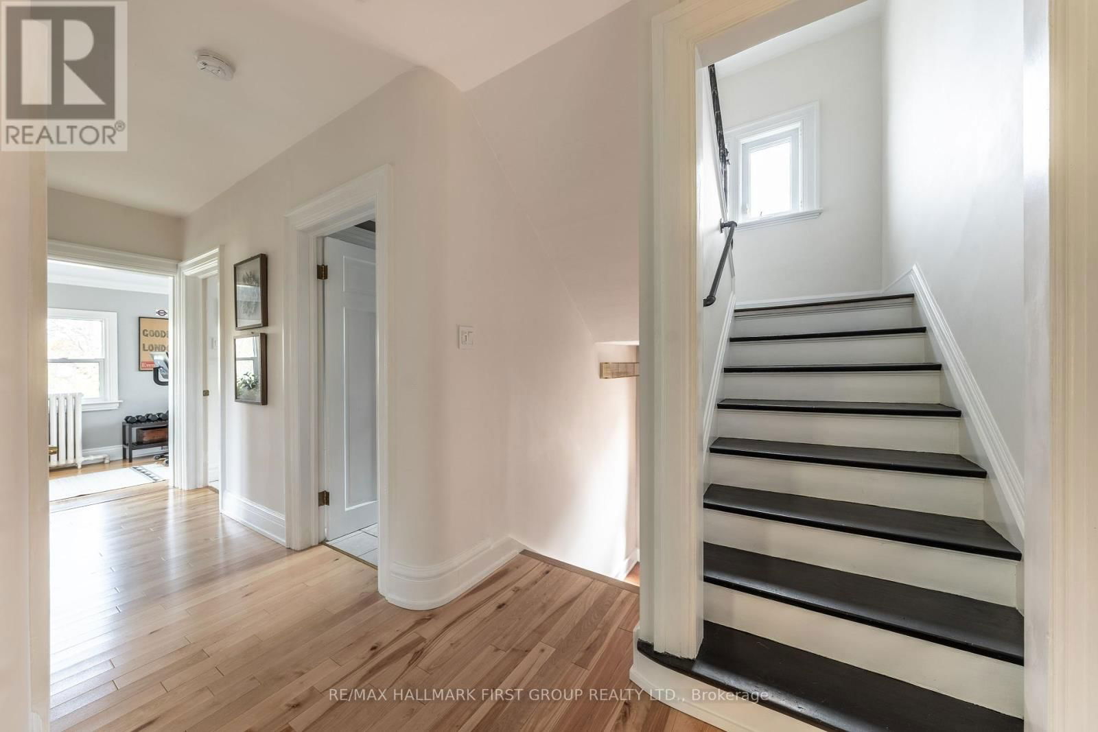 174 KING STREET WEST Image 36