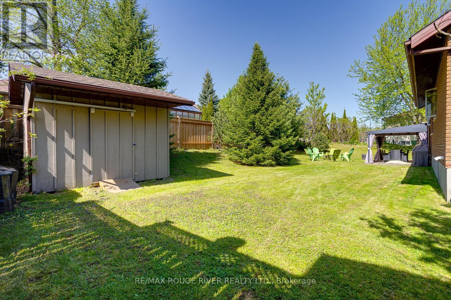 10 LAKEVIEW HEIGHTS Image 10