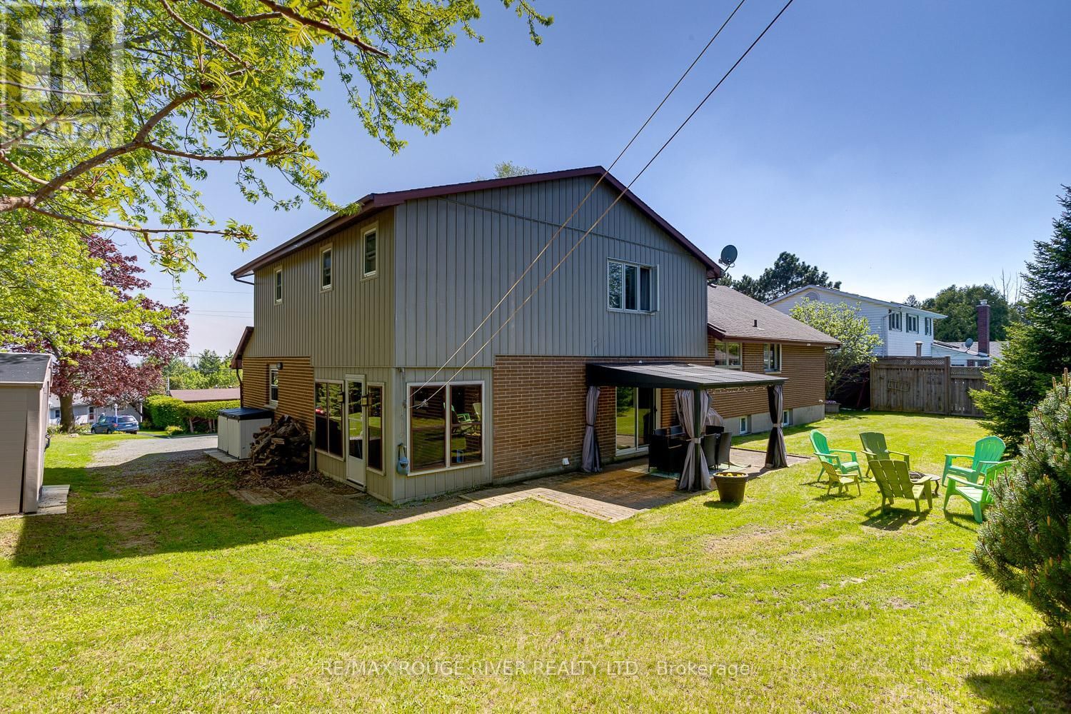 10 LAKEVIEW HEIGHTS Image 8