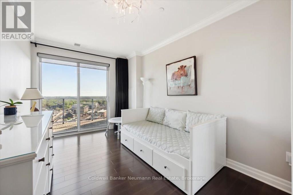 1607 - 160 MACDONELL STREET Image 24