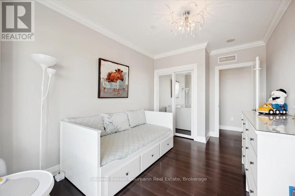1607 - 160 MACDONELL STREET Image 25