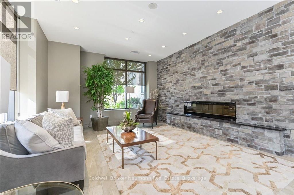 1607 - 160 MACDONELL STREET Image 3