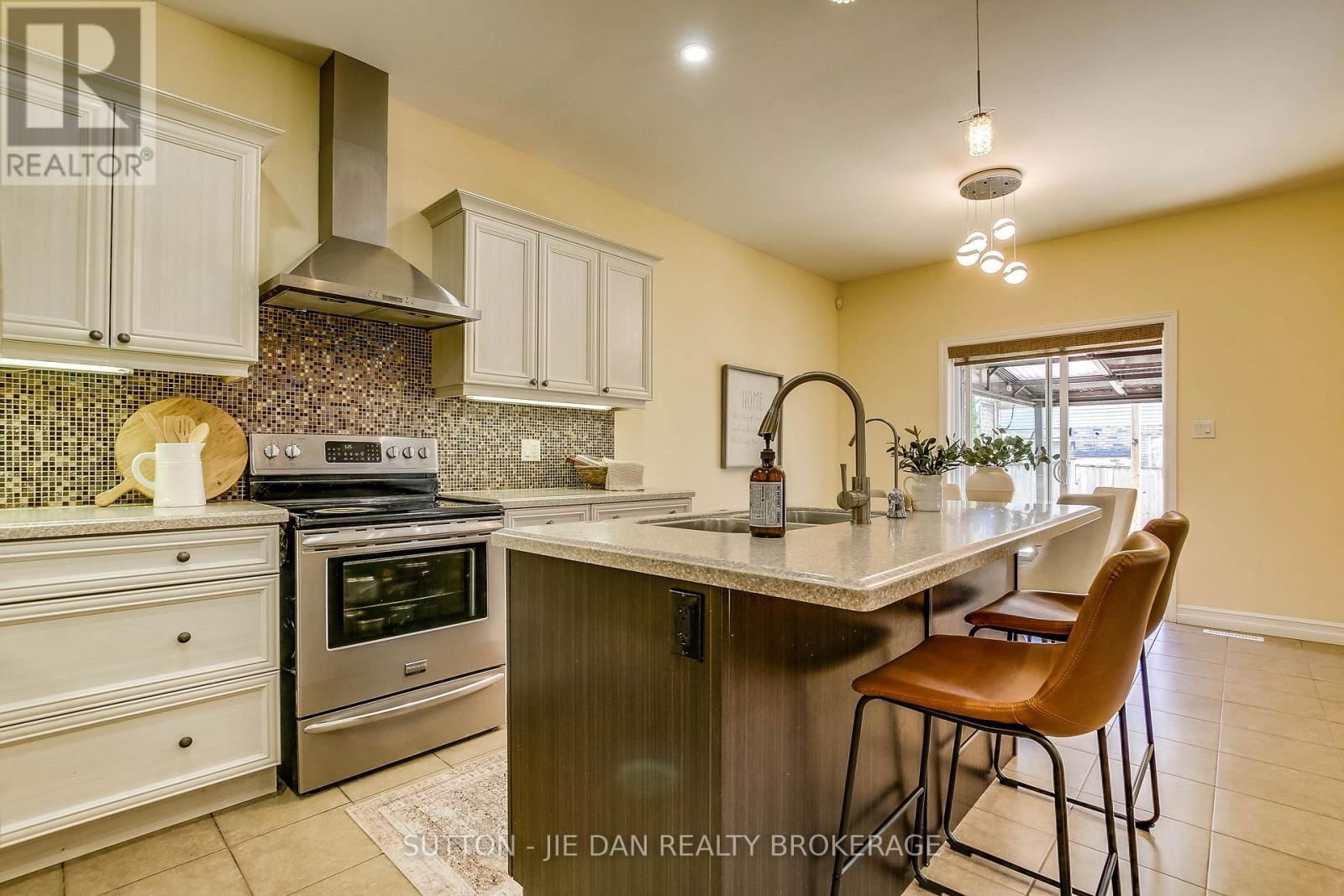 1260 LAWSON ROAD Image 2