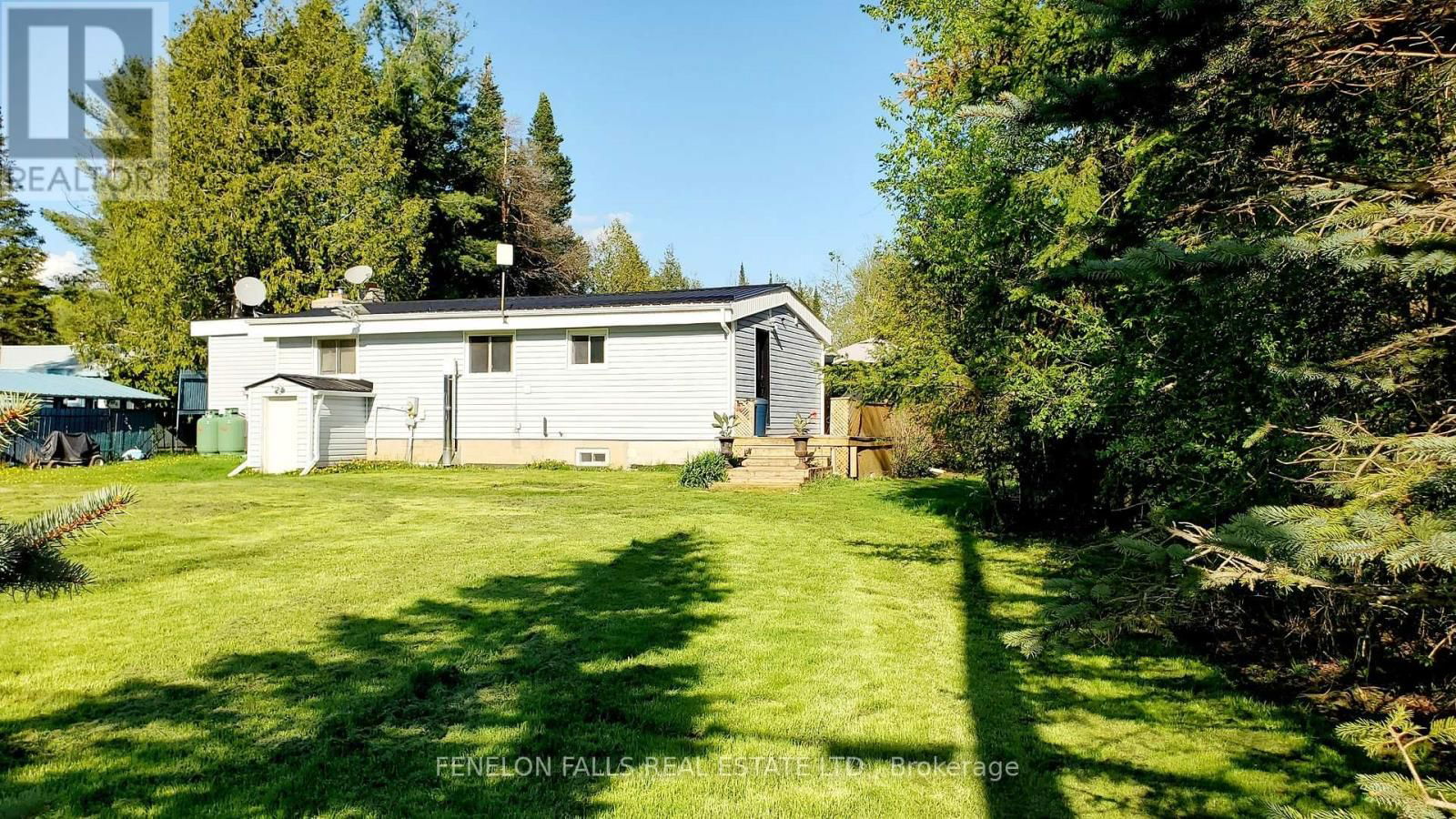 105 CEDARPLANK ROAD Image 32