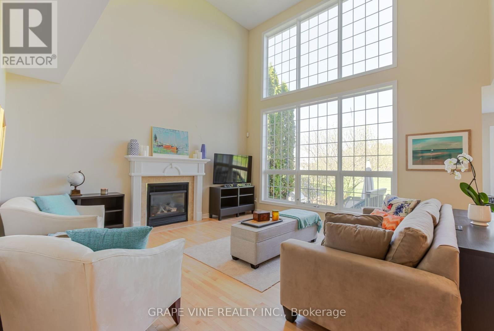 22 BLACKSHIRE CIRCLE Image 14