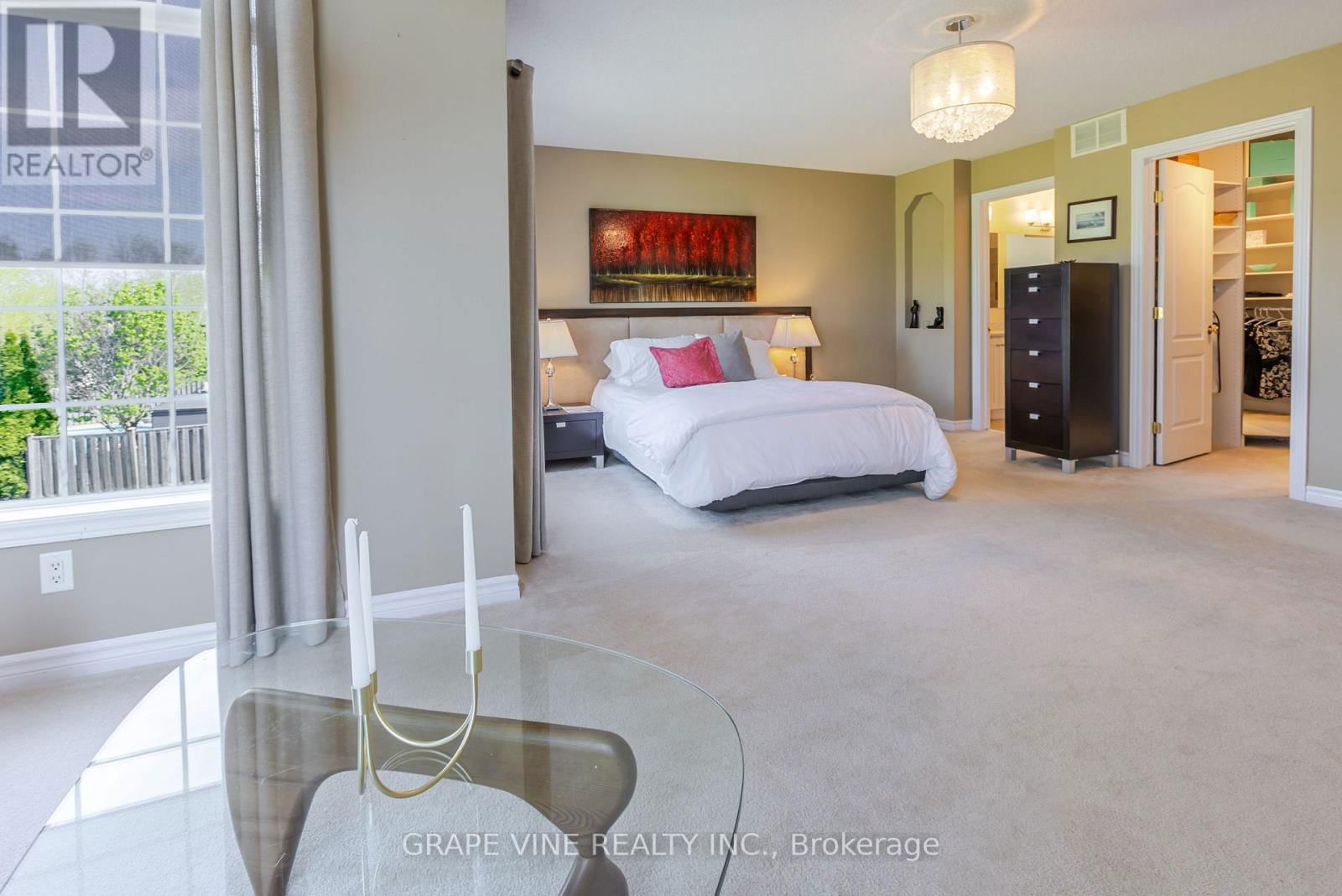 22 BLACKSHIRE CIRCLE Image 23
