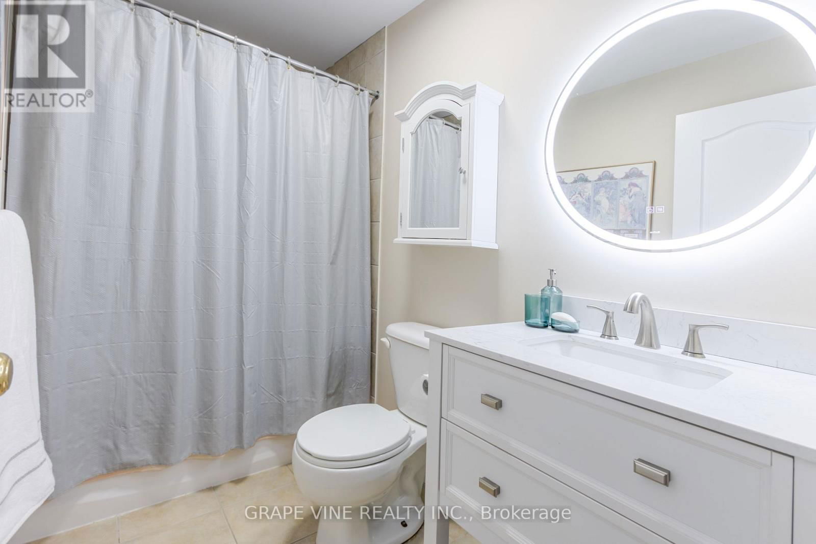 22 BLACKSHIRE CIRCLE Image 37