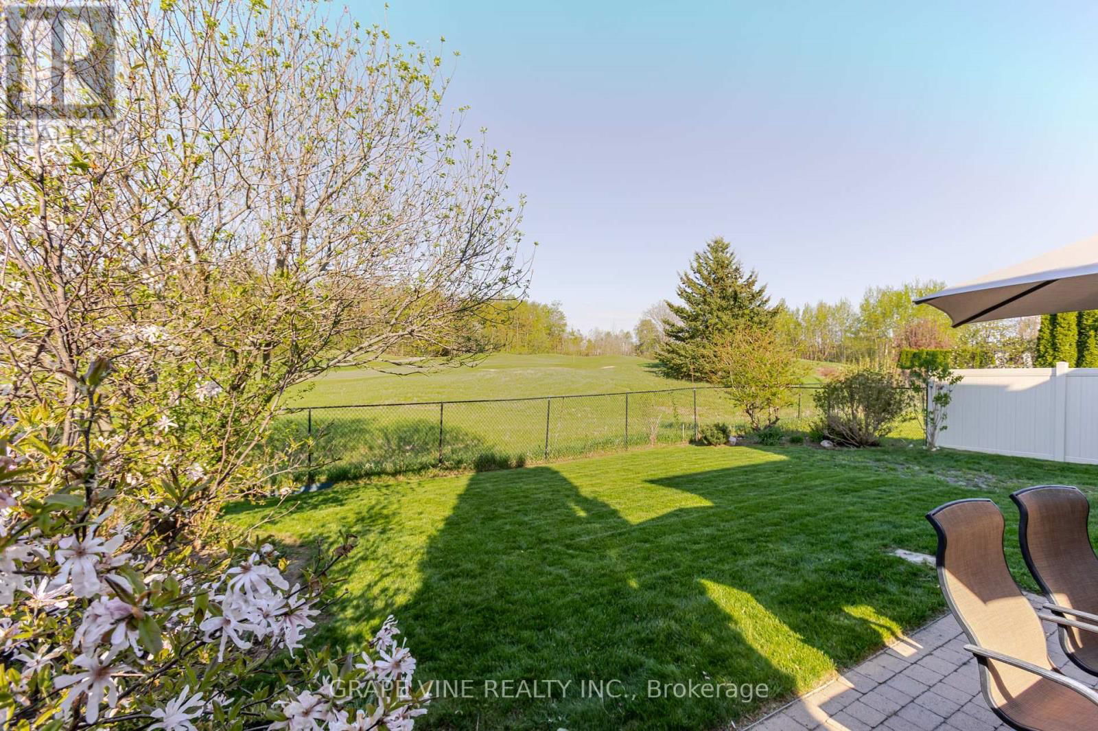 22 BLACKSHIRE CIRCLE Image 47