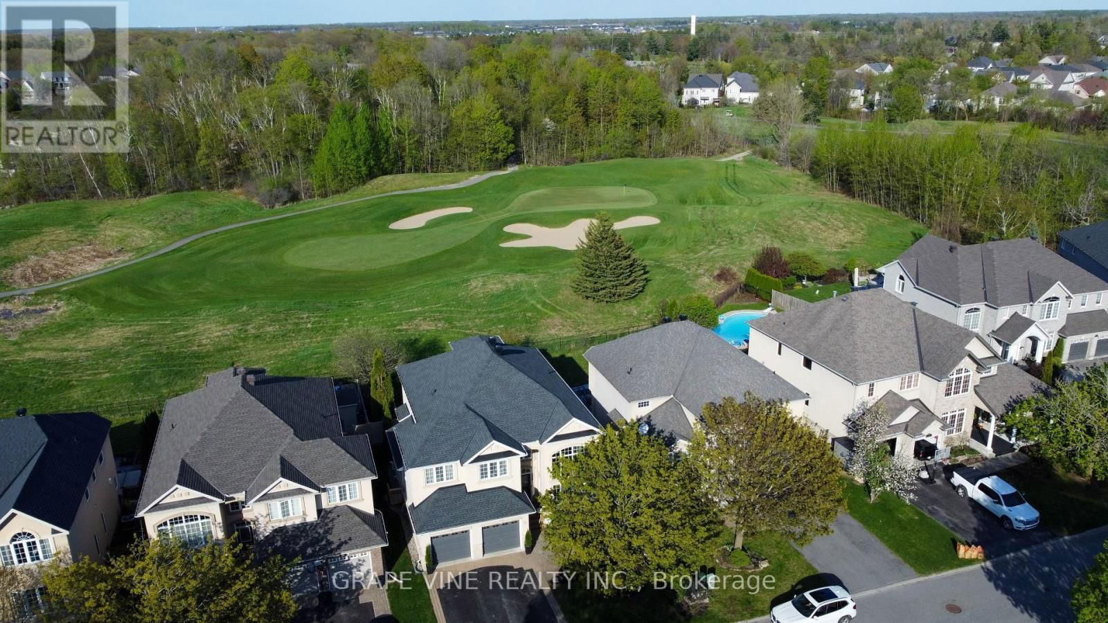 22 BLACKSHIRE CIRCLE Image 48