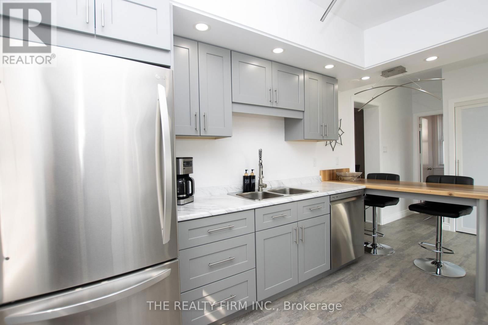 428 SAUL STREET Image 13
