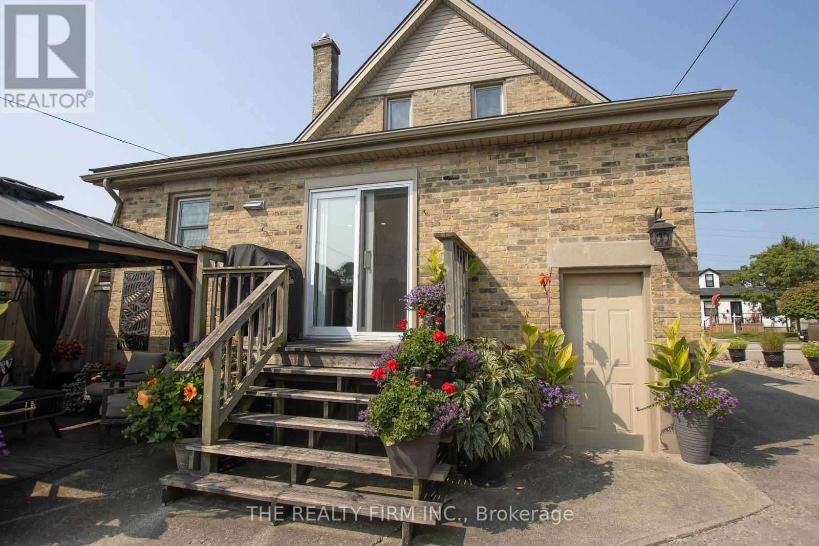 428 SAUL STREET Image 18