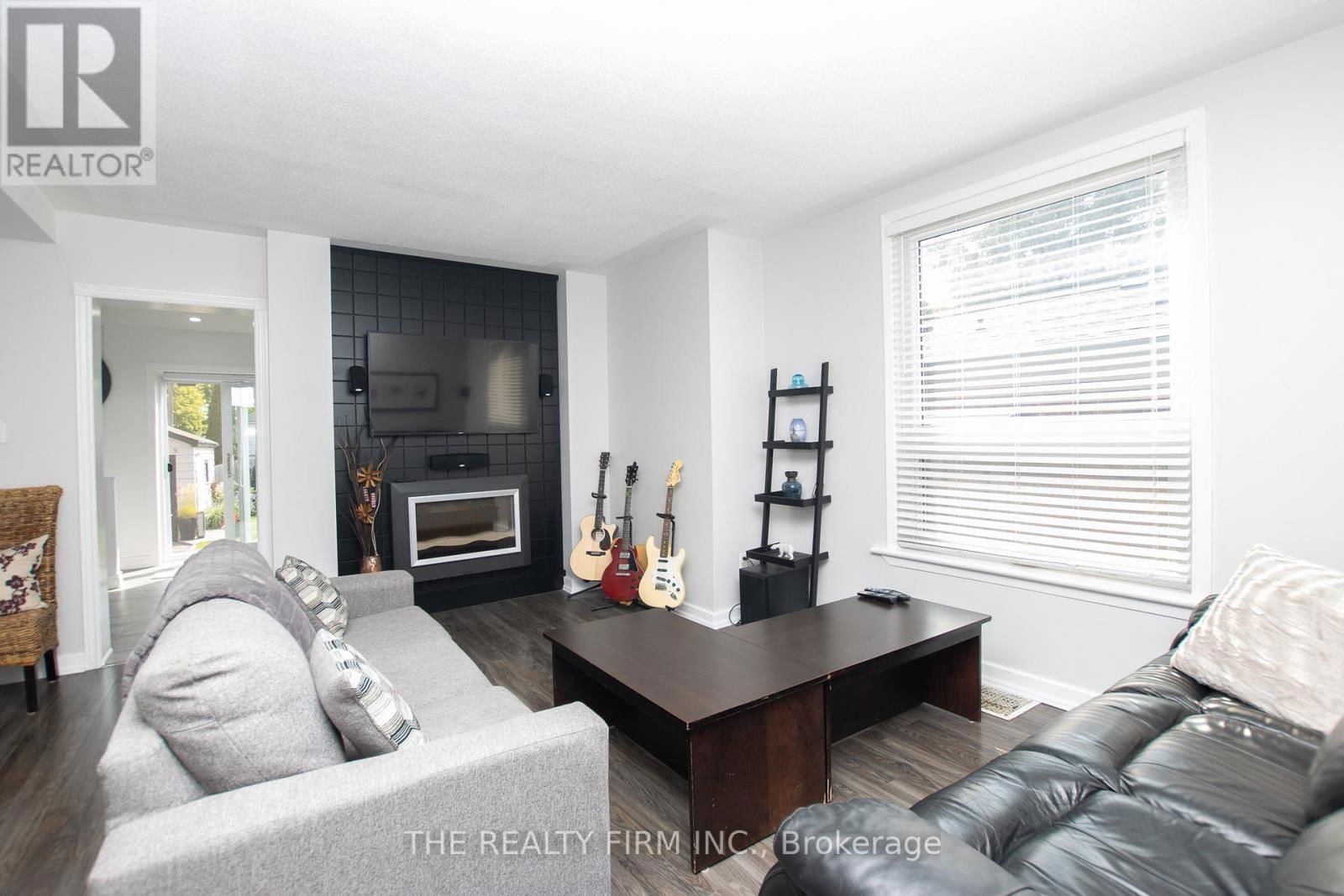 428 SAUL STREET Image 20
