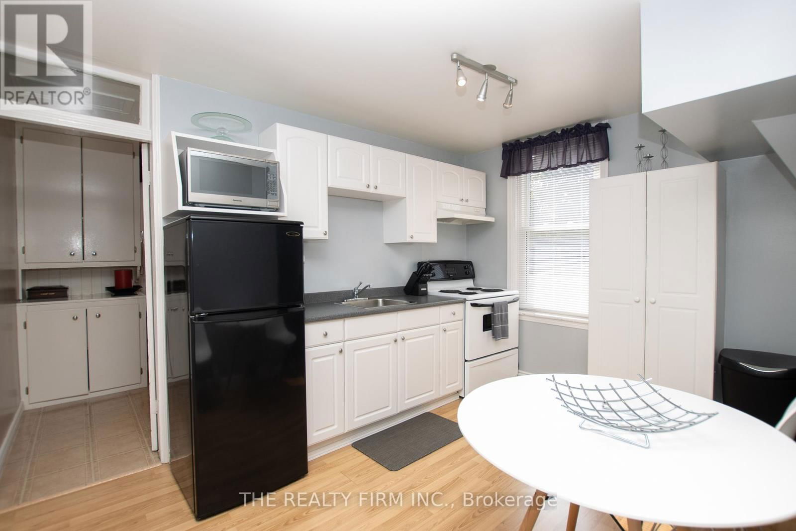 428 SAUL STREET Image 25