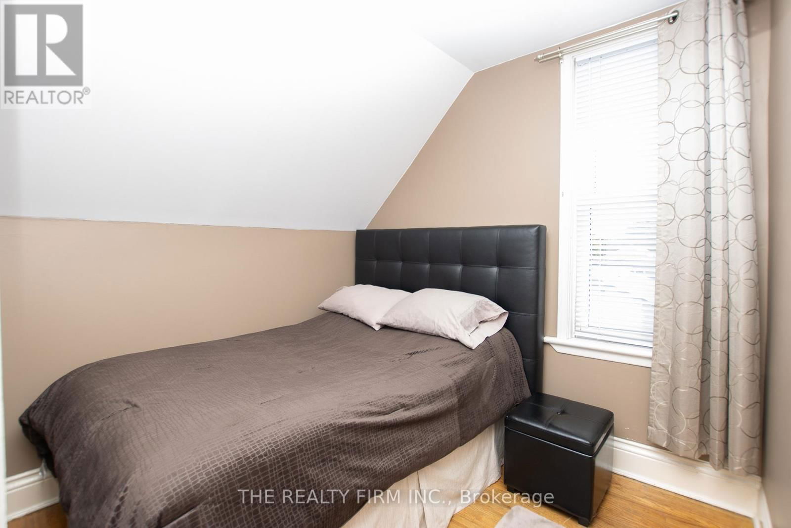 428 SAUL STREET Image 27