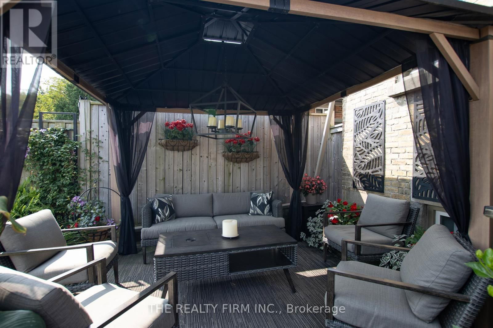 428 SAUL STREET Image 30