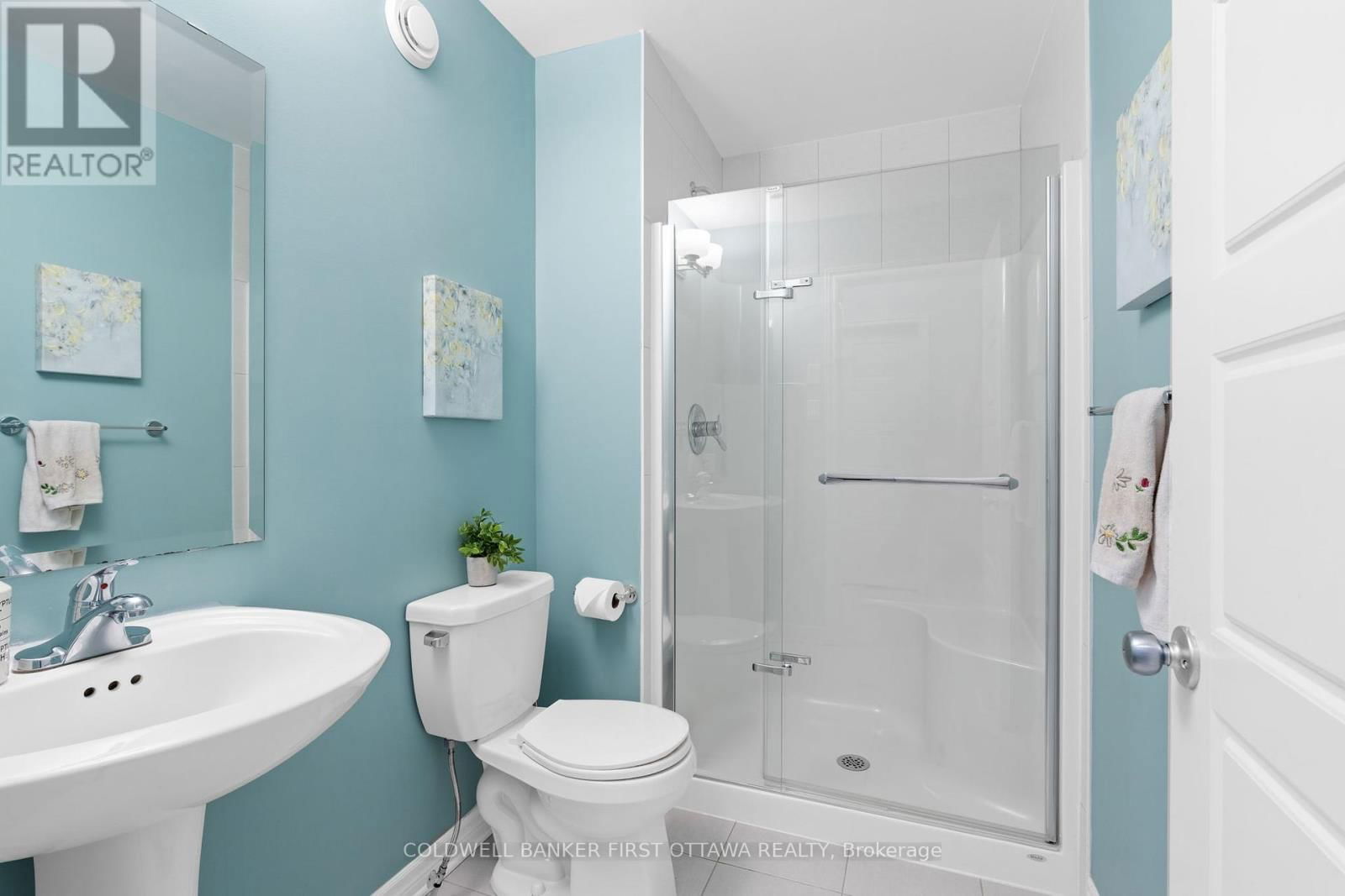 320 BRAMBLING WAY Image 15