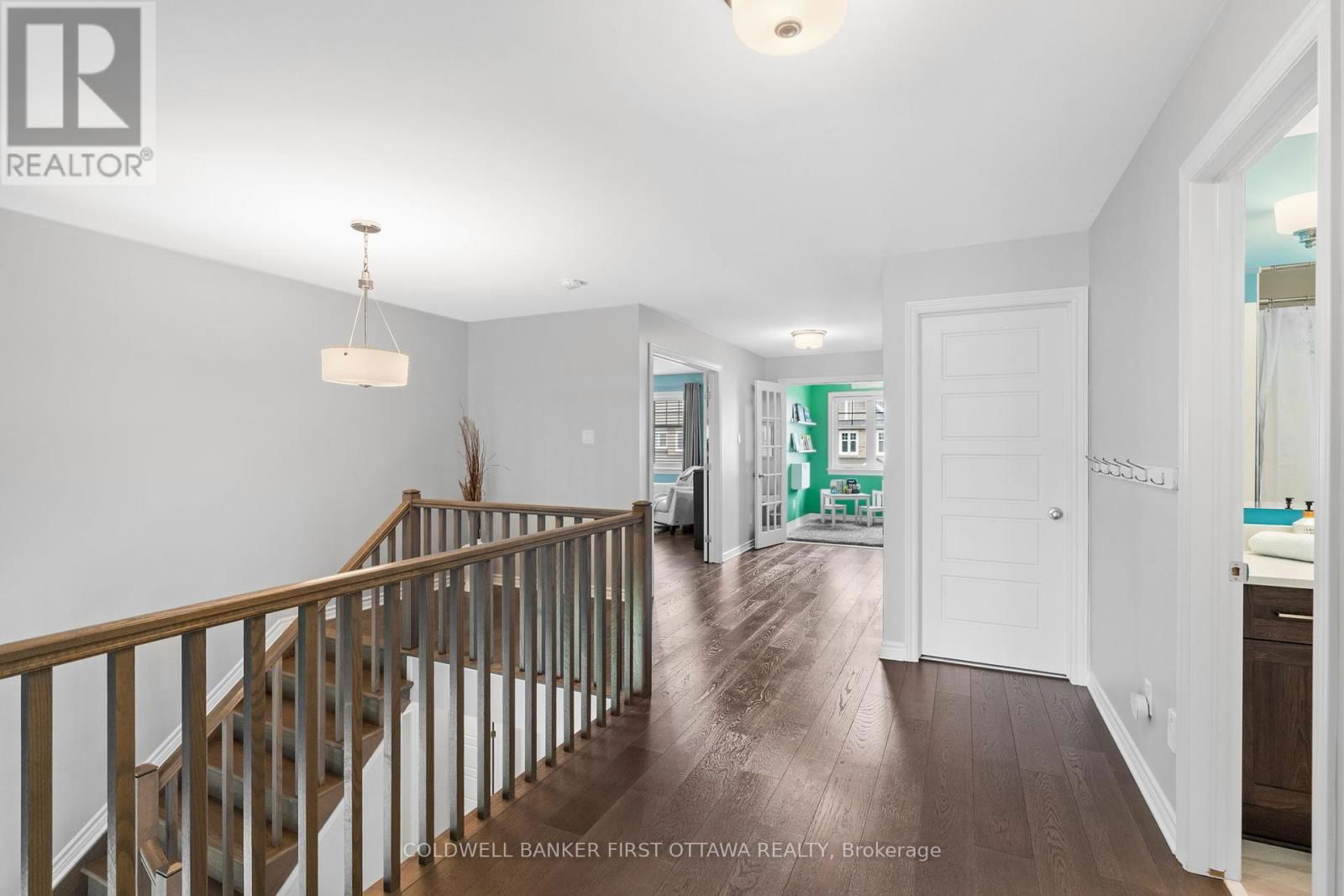 320 BRAMBLING WAY Image 17