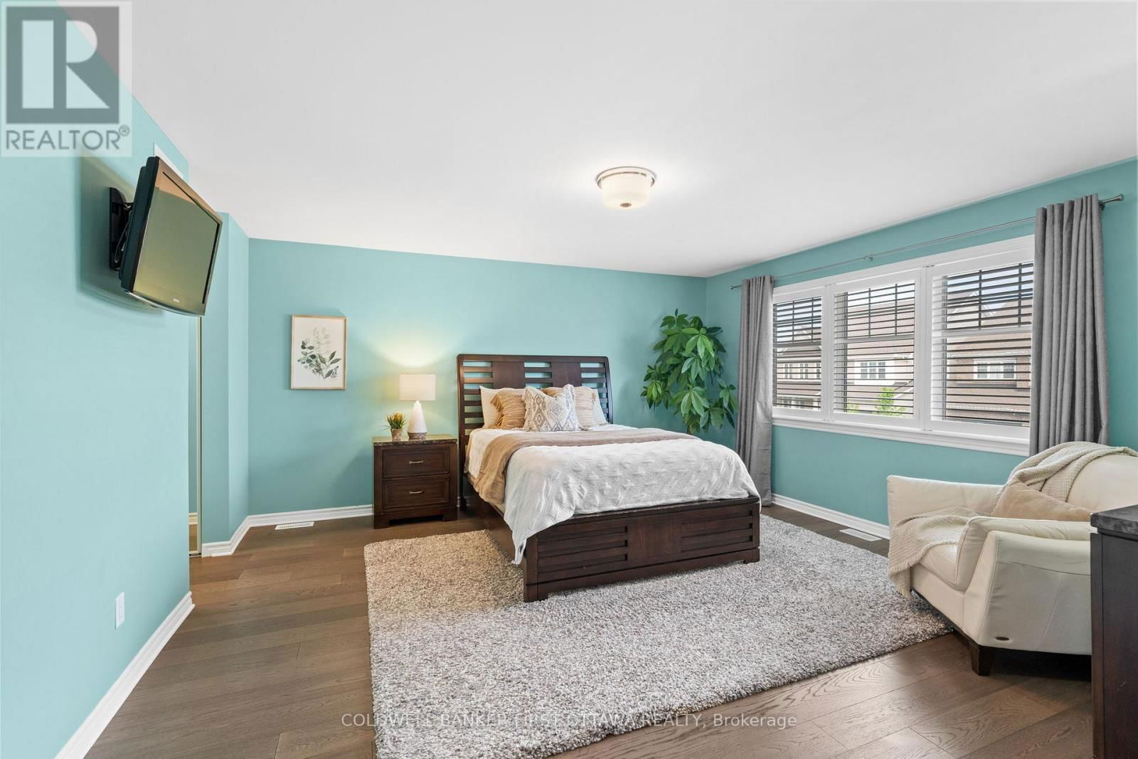 320 BRAMBLING WAY Image 18