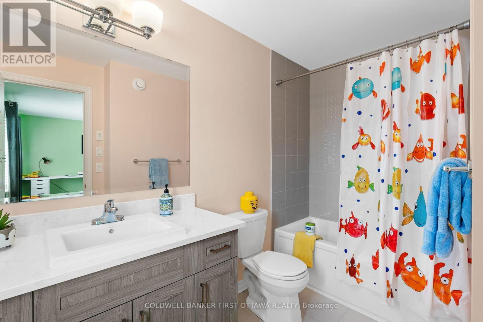 320 BRAMBLING WAY Image 23