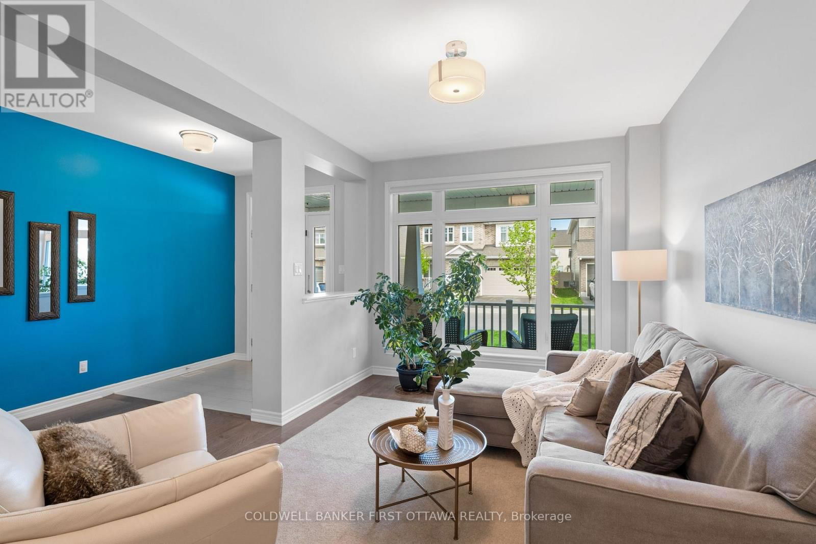 320 BRAMBLING WAY Image 3