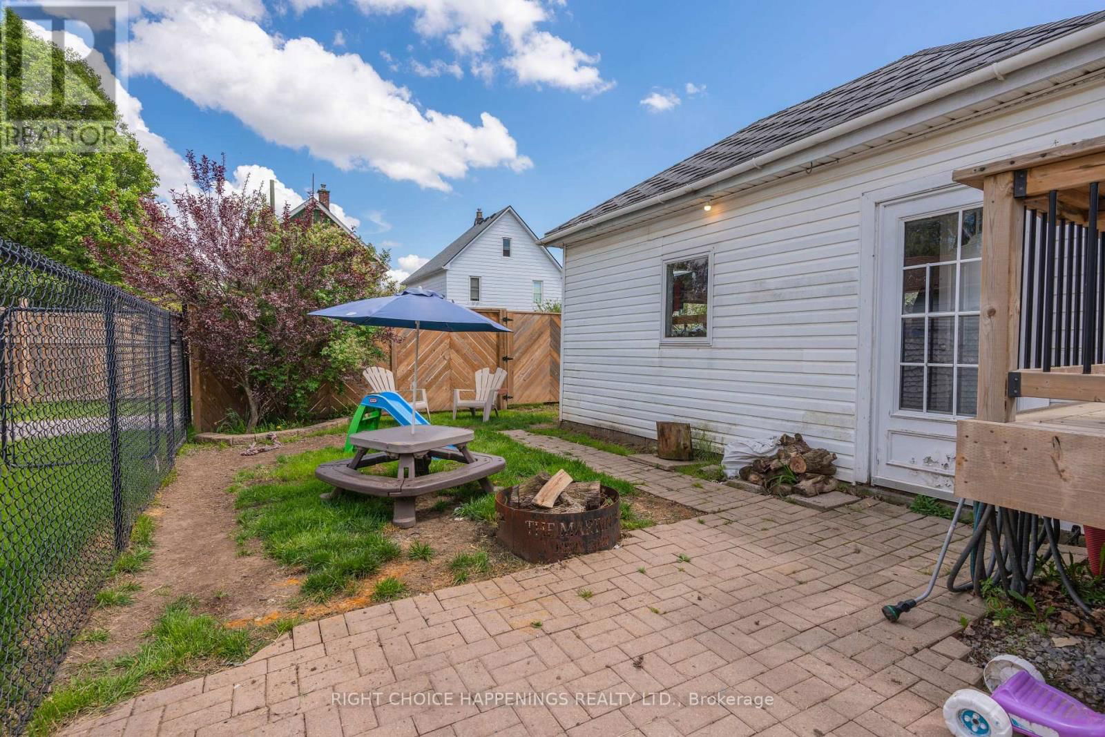 28 OAKLAND AVENUE Image 19