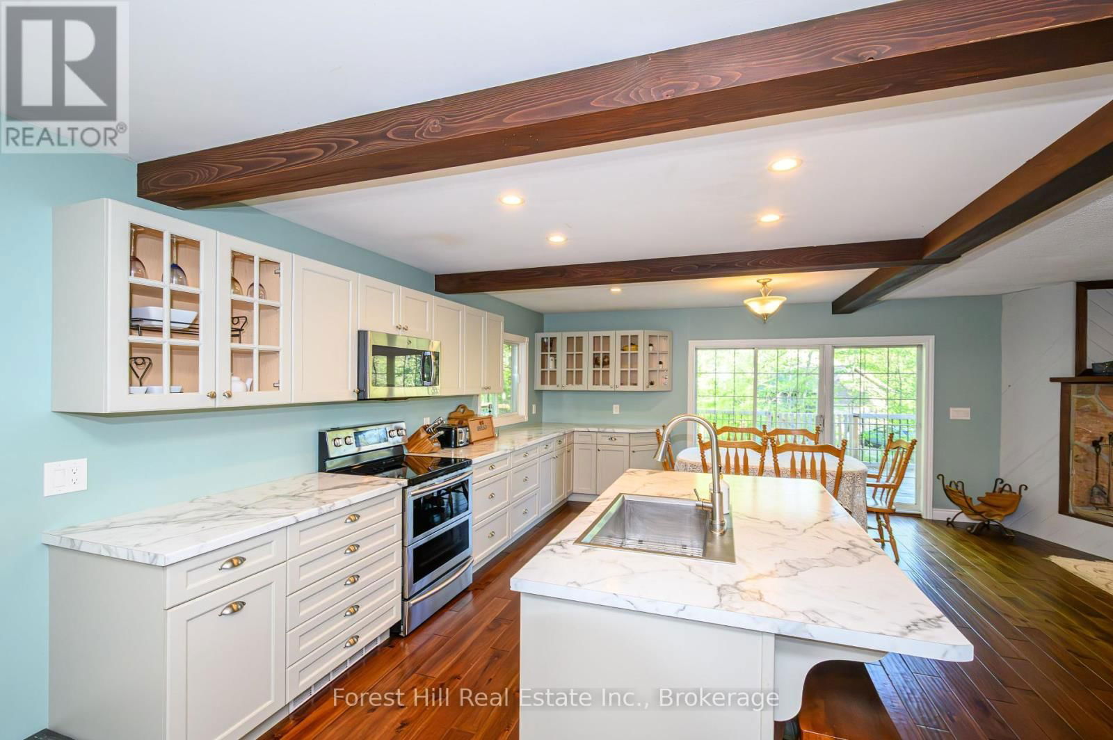 917 PORTAGE ROAD Image 12