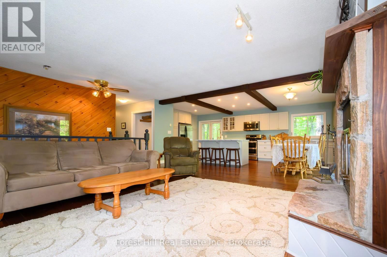 917 PORTAGE ROAD Image 14