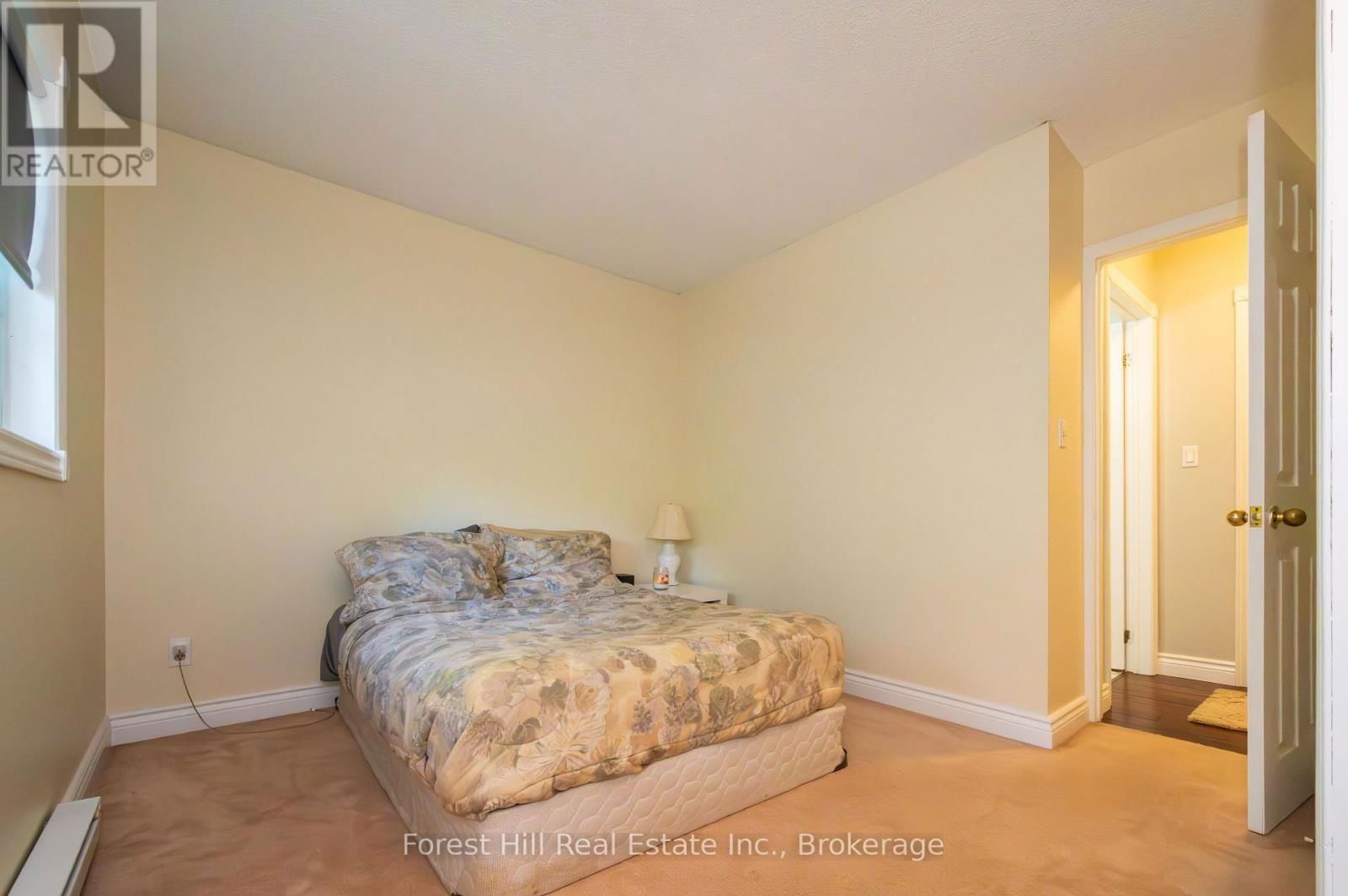 917 PORTAGE ROAD Image 19