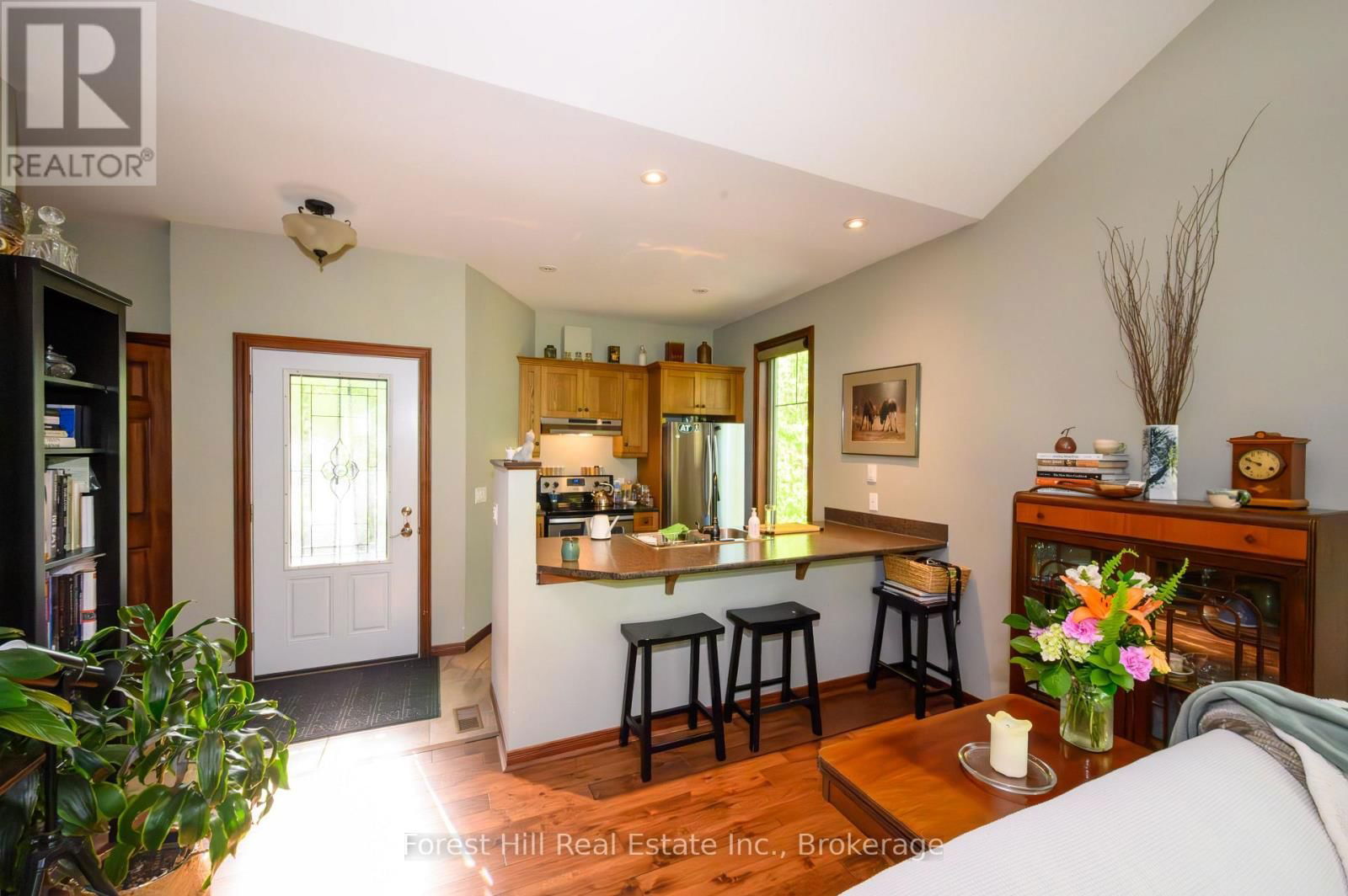 917 PORTAGE ROAD Image 27