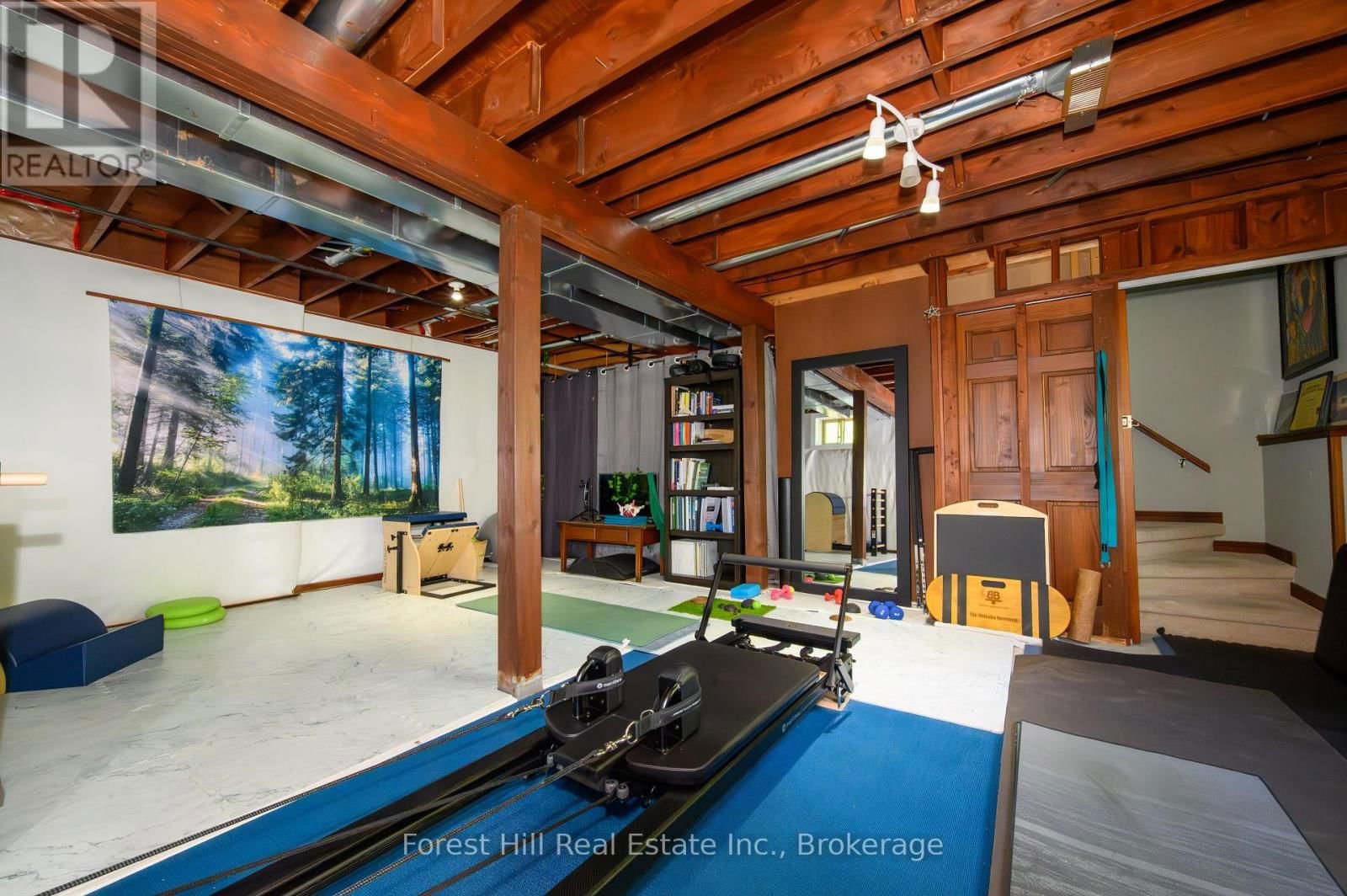 917 PORTAGE ROAD Image 29