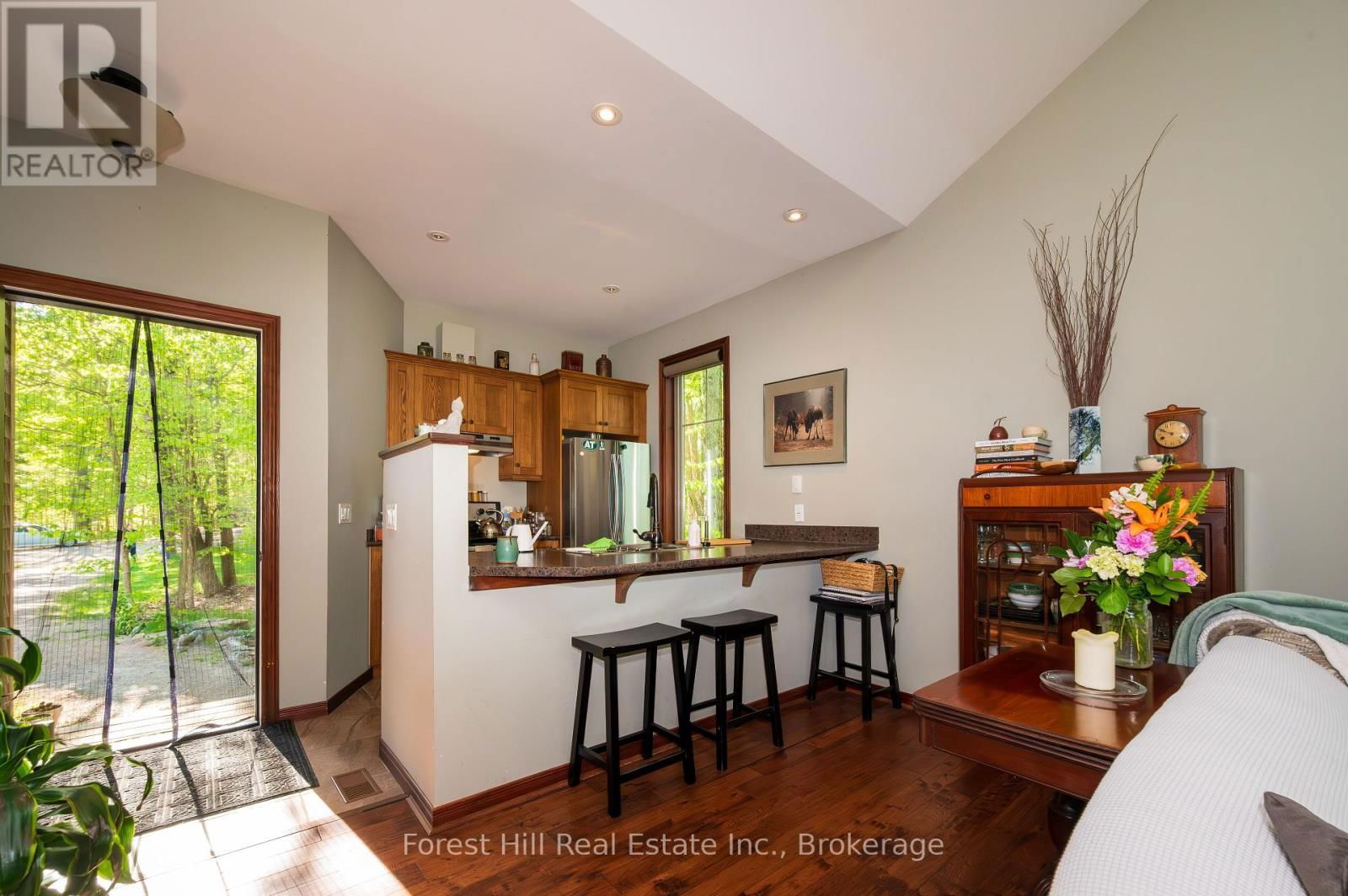 917 PORTAGE ROAD Image 35