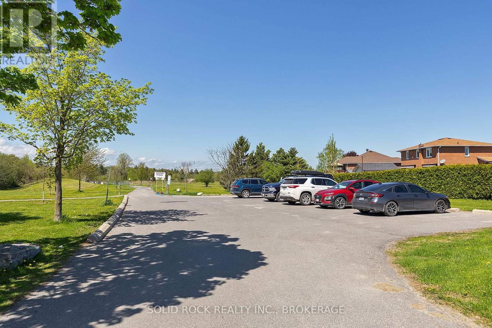 425 KINGSDALE AVENUE Image 11