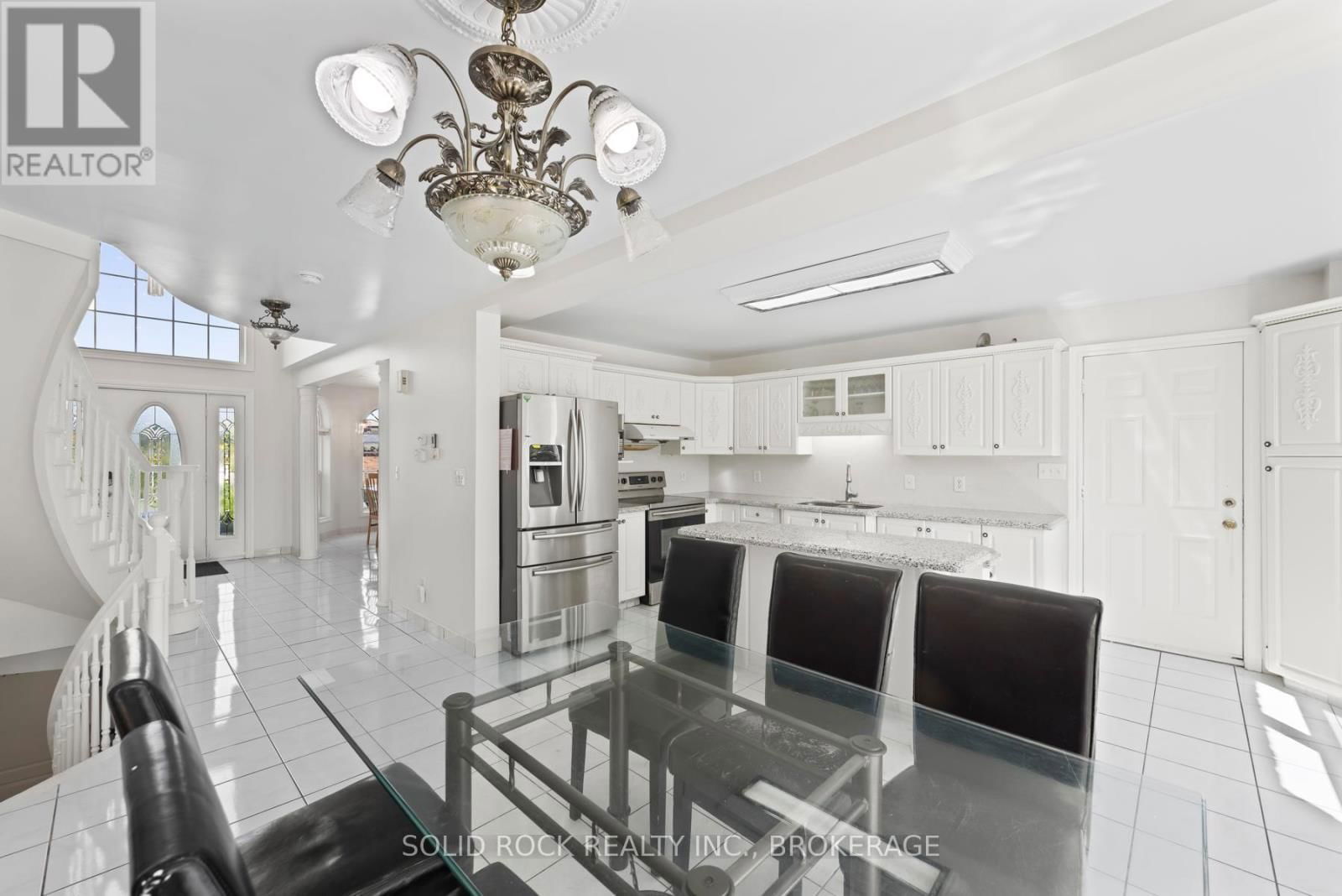 425 KINGSDALE AVENUE Image 16