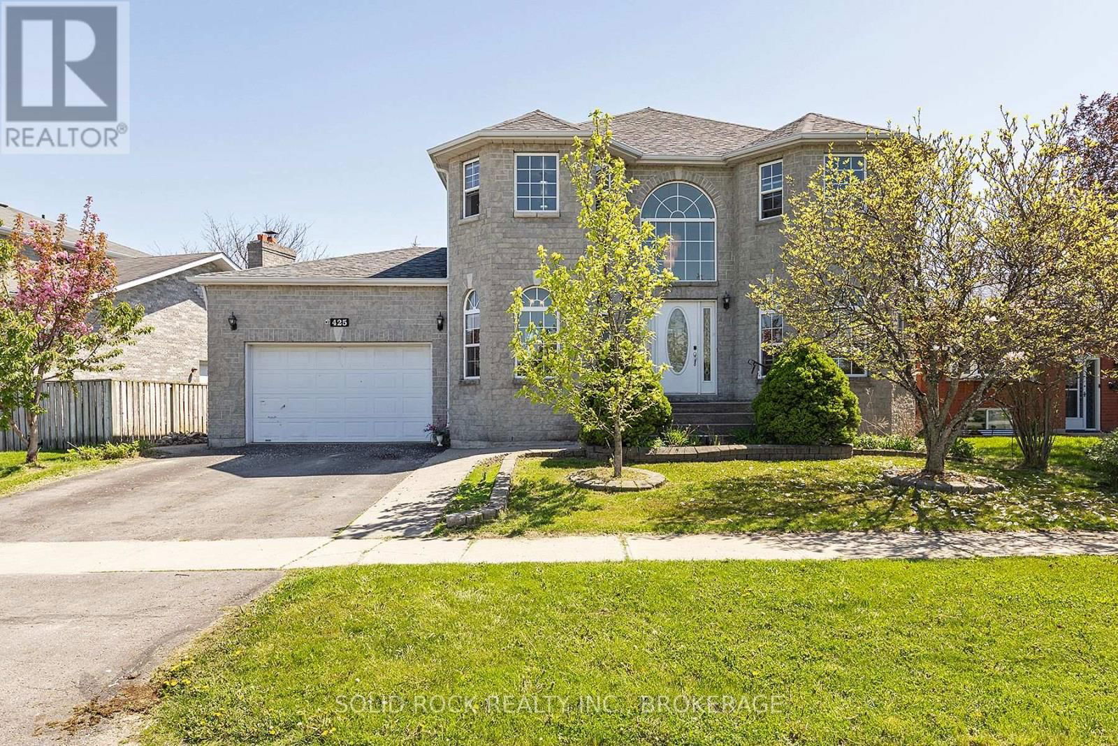 425 KINGSDALE AVENUE Image 2