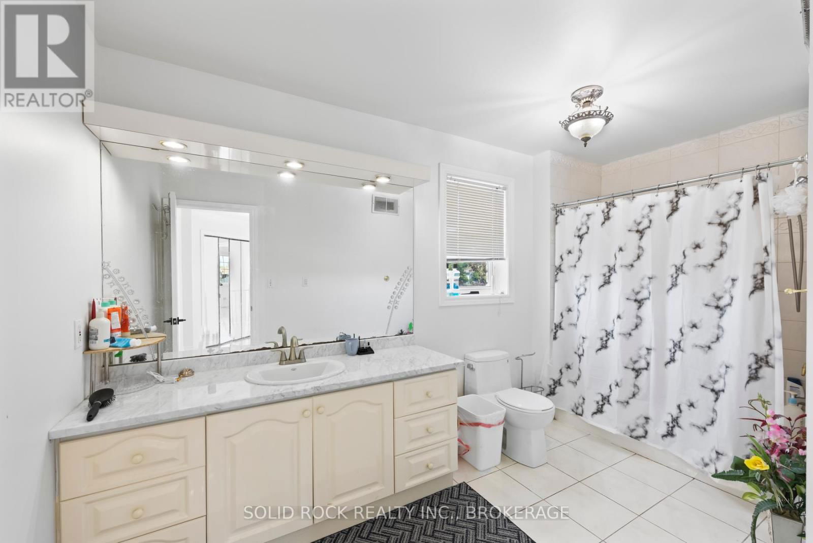 425 KINGSDALE AVENUE Image 36