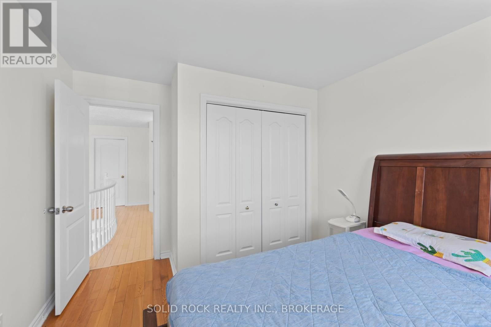 425 KINGSDALE AVENUE Image 38