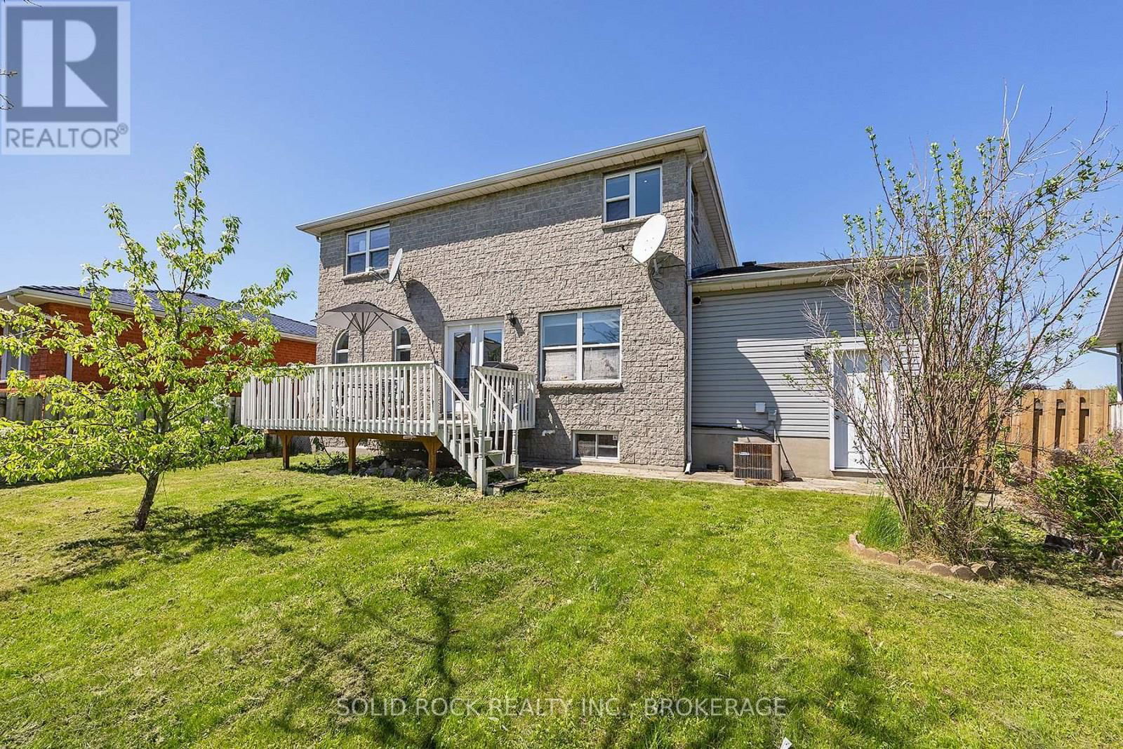 425 KINGSDALE AVENUE Image 5