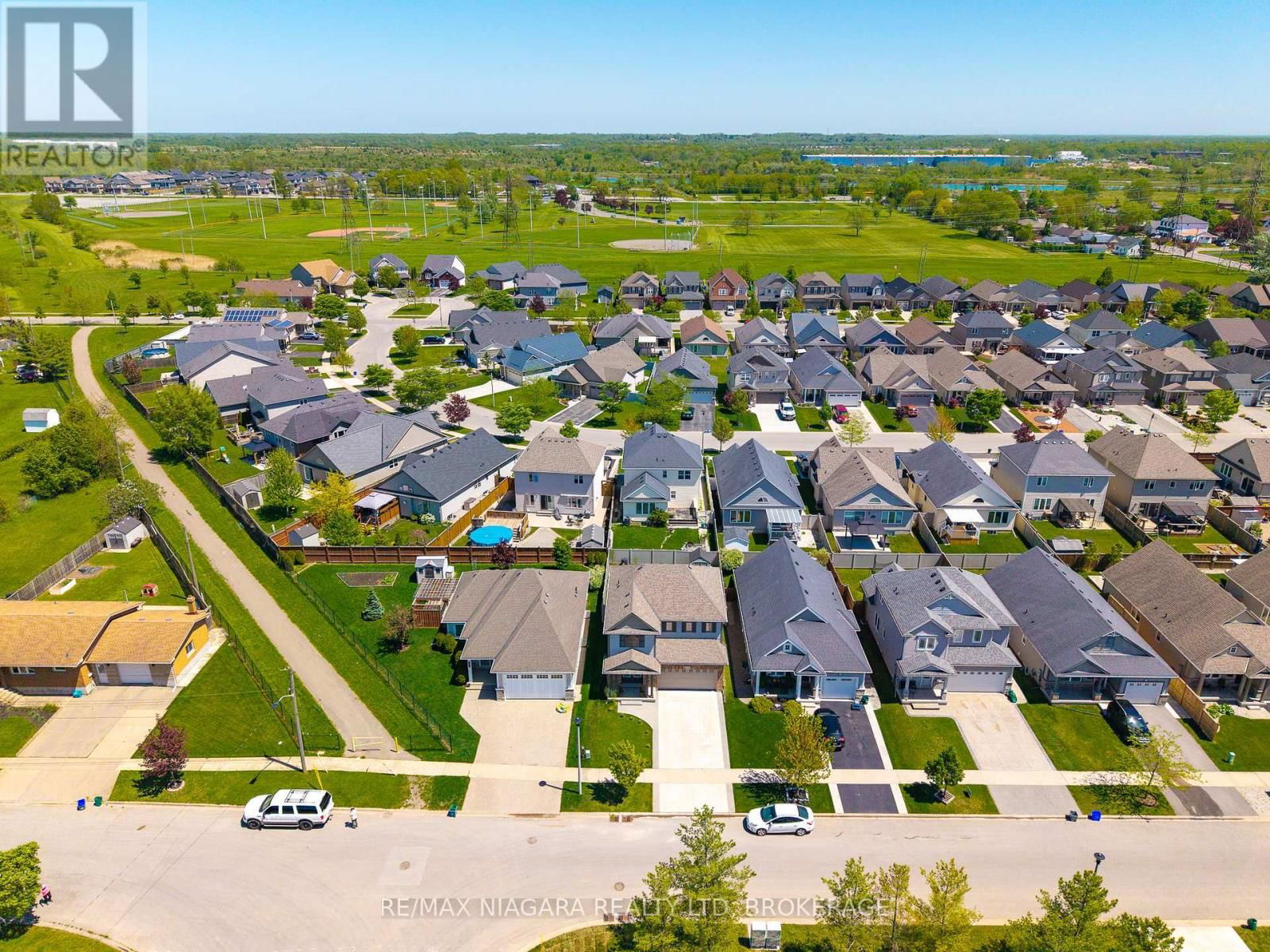 179 CLASSIC AVENUE Image 2